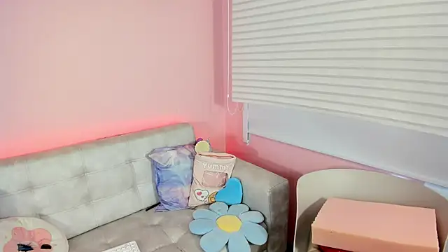 Snapshot of tinysara chatting on July 2026 05:38:02 PM tinysara online show from July 2026 05:38:02 PM