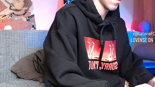 Snapshot of Midnighter_ chatting on January 2025 02:15:02 AM Midnighter online show from January 2025 02:15:02 AM