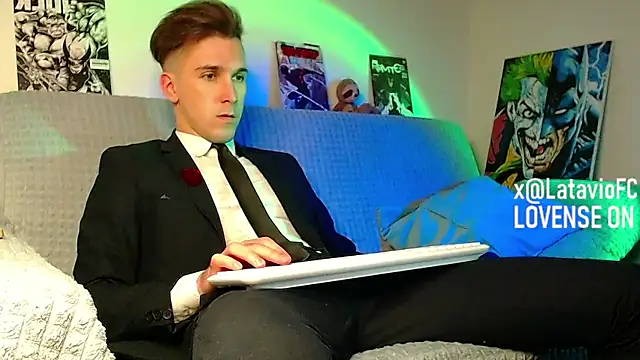 Midnighter  online show from April 2026 06:02:02 PM