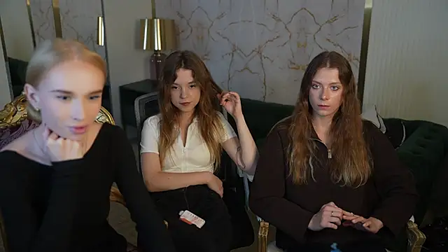 Amelia Blaze online show from October 2025 11:18:02 AM