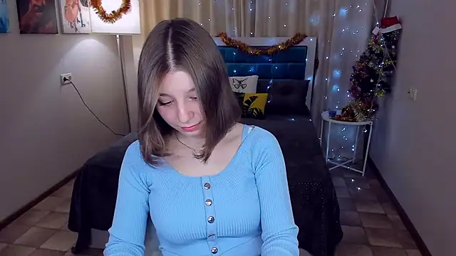 Snapshot of RinaMoore chatting on January 2025 10:17:01 AM RinaMoore online show from January 2025 10:17:01 AM