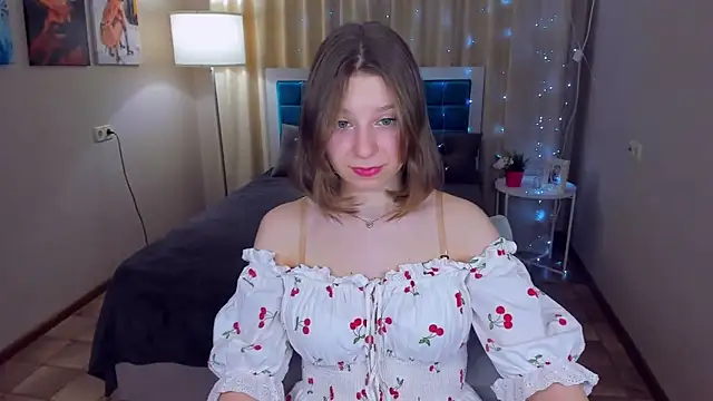 Snapshot of RinaMoore chatting on February 2025 01:01:01 PM RinaMoore online show from February 2025 01:01:01 PM