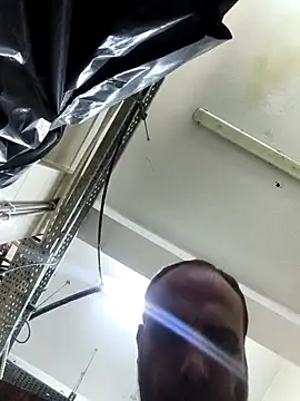 mustican422 online show from October 2025 01:09:02 PM