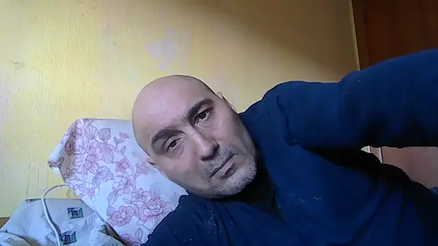 Analove1976 online show from February 2026 11:41:01 AM