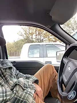 Snapshot of Themechanic420 chatting on January 2025 10:41:01 PM Themechanic420 online show from January 2025 10:41:01 PM