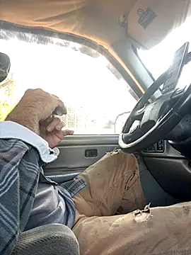 Snapshot of Themechanic420 chatting on October 2025 02:31:01 PM Themechanic420 online show from October 2025 02:31:01 PM