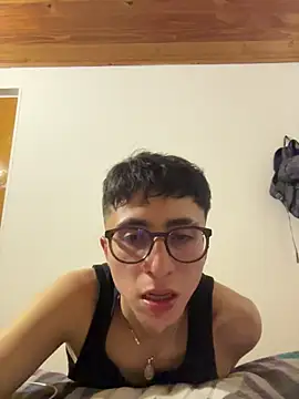 CamiRojas boy online show from December 2025 04:19:01 AM