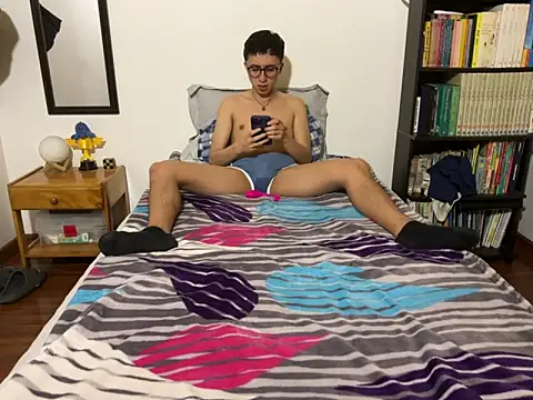 CamiRojas boy online show from April 2026 03:54:02 AM