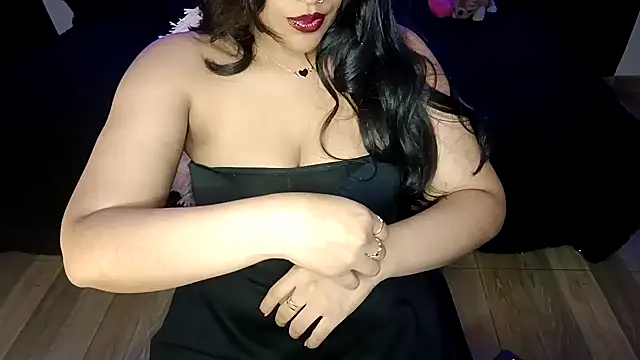 Snapshot of Lucy_kanne chatting on December 2024 06:06:02 AM Lucy kanne online show from December 2024 06:06:02 AM