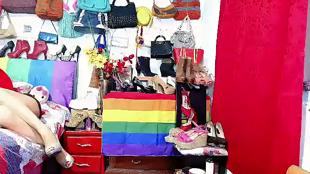 Xiaraa26 online show from April 2026 02:08:01 PM