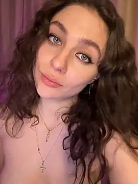 Snapshot of Your_insomniya chatting on December 2024 11:24:01 PM Your insomniya online show from December 2024 11:24:01 PM