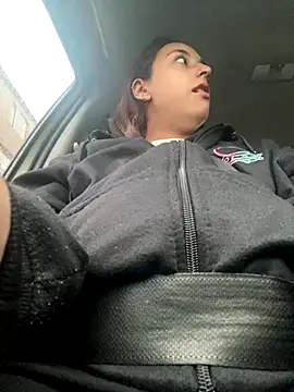 Snapshot of Vaiolet_a chatting on December 2024 08:51:01 PM Vaiolet a online show from December 2024 08:51:01 PM