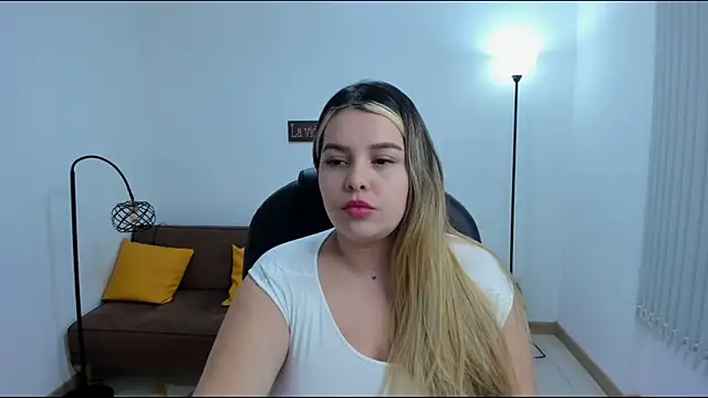 camiilaa1 online show from February 2025 04:57:02 AM