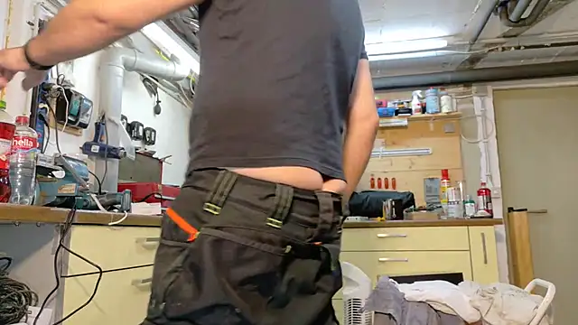 Nikeyone2 online show from March 2026 06:39:02 AM