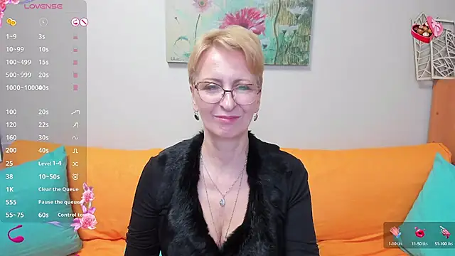 Snapshot of iamyourdream89 chatting on March 2025 04:28:02 PM iamyourdream89 online show from March 2025 04:28:02 PM