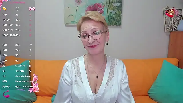 Snapshot of iamyourdream89 chatting on March 2025 06:44:02 PM iamyourdream89 online show from March 2025 06:44:02 PM