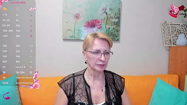Snapshot of iamyourdream89 chatting on March 2025 06:34:01 PM iamyourdream89 online show from March 2025 06:34:01 PM