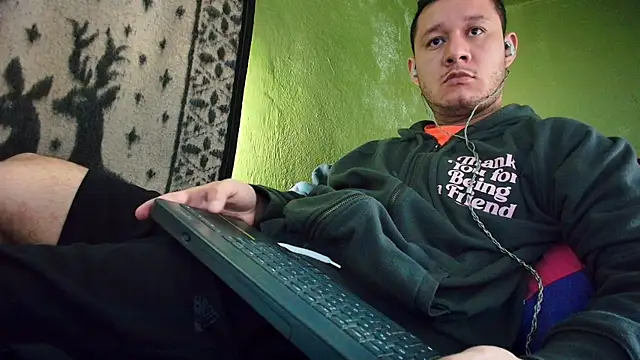 Snapshot of sweet_cock28 chatting on December 2024 04:16:02 PM sweet cock28 online show from December 2024 04:16:02 PM