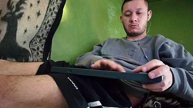 Snapshot of sweet_cock28 chatting on December 2024 03:24:02 PM sweet cock28 online show from December 2024 03:24:02 PM
