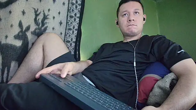 sweet cock28 online show from April 2026 03:15:01 PM