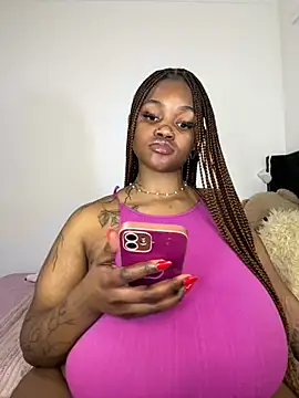 Snapshot of Yung-Missy chatting on June 2026 04:02:01 AM Yung-Missy online show from June 2026 04:02:01 AM