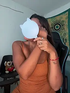 Snapshot of fenixgre chatting on October 2025 06:57:02 PM fenixgre online show from October 2025 06:57:02 PM