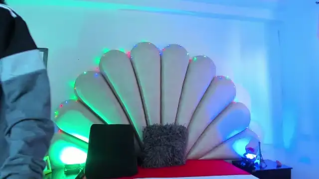 Natasha  Blue online show from February 2025 07:41:01 PM