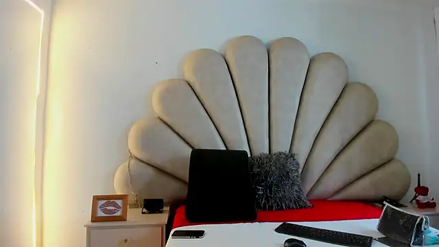 Natasha  Blue online show from March 2025 07:24:02 PM