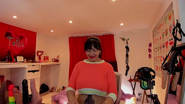 Sarah teiku online show from June 2026 06:52:01 PM