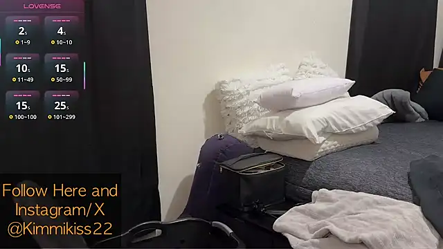 kimmiakiss22 online show from November 2025 11:40:01 PM