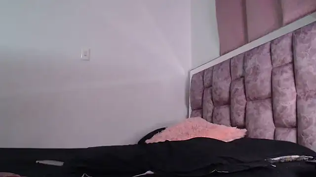 Snapshot of dolcemacca chatting on July 2026 02:49:01 AM dolcemacca online show from July 2026 02:49:01 AM