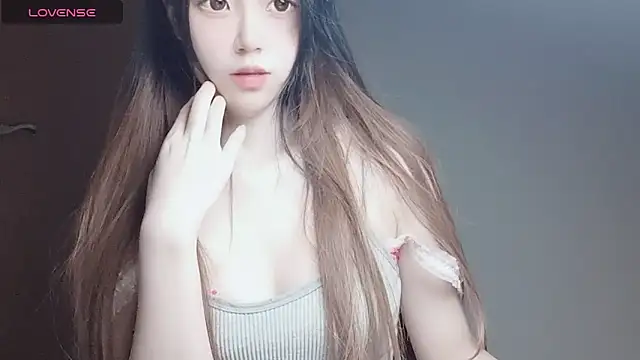 VaerySaenz online show from November 2025 11:42:01 AM