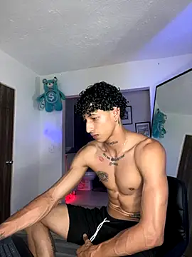 Snapshot of mike_casseano chatting on October 2025 03:08:01 AM mike casseano online show from October 2025 03:08:01 AM