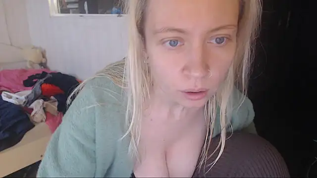 Snapshot of amanda_kiss_kiss chatting on November 2025 11:46:02 AM amanda kiss kiss online show from November 2025 11:46:02 AM