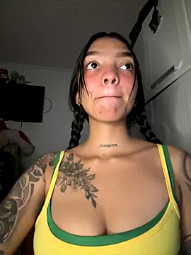 Snapshot of Valery_rhoades chatting on December 2025 05:25:02 AM Valery rhoades online show from December 2025 05:25:02 AM