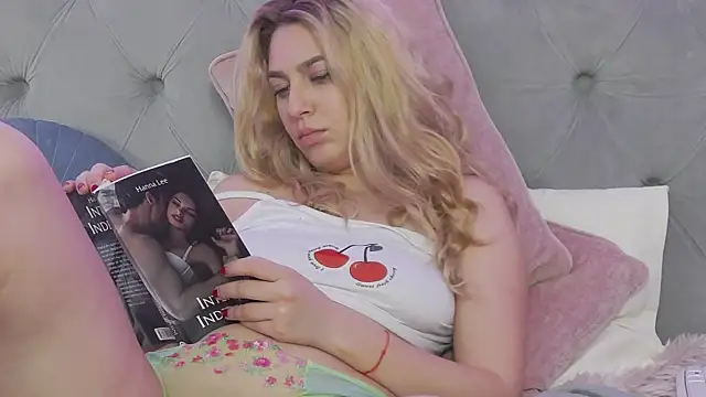 AvaBlue  online show from March 2025 10:15:02 AM