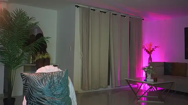 Snapshot of astreaharmonia chatting on January 2025 05:59:02 AM astreaharmonia online show from January 2025 05:59:02 AM