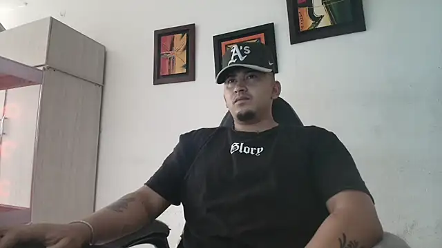 myke andrade online show from November 2025 02:40:02 PM