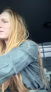 GoldenFlameGoddess online show from March 2025 09:16:01 PM