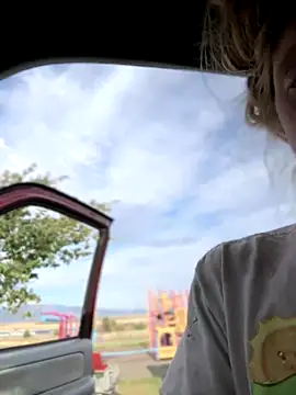 GoldenFlameGoddess online show from September 2025 12:12:02 AM