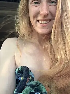 GoldenFlameGoddess online show from April 2026 02:17:02 PM