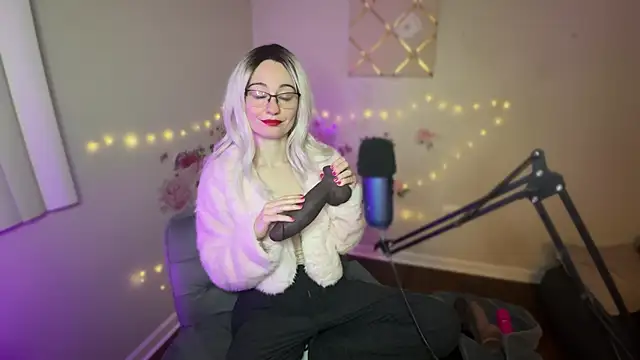 Starr1123 online show from December 2025 01:15:02 AM