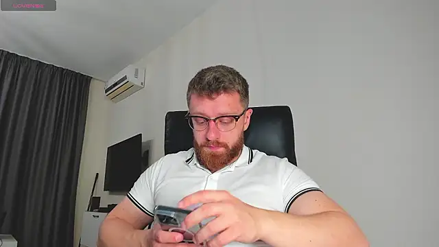 Findom guy online show from March 2026 08:43:01 AM