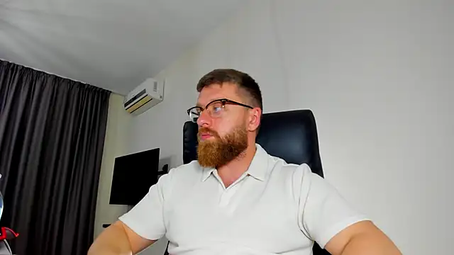 Findom guy online show from May 2026 05:43:01 PM
