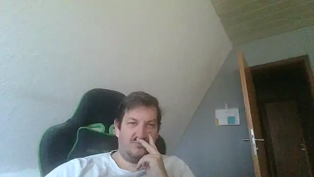 Golffahrer1982 online show from October 2025 10:10:01 AM