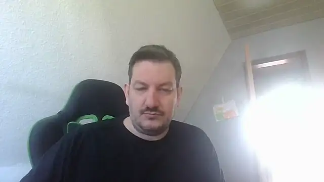 Golffahrer1982 online show from March 2026 09:35:01 AM