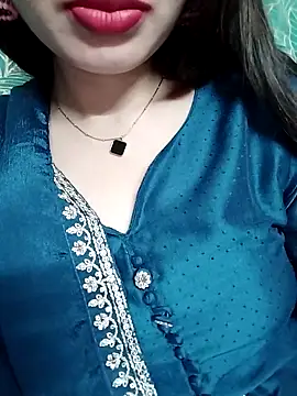 Noor Darliing online show from April 2026 07:18:01 PM