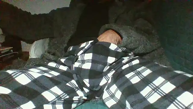 boy1983hot  online show from January 2025 11:55:02 PM