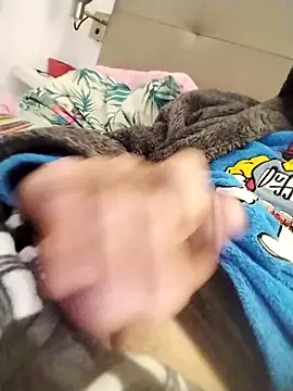 boy1983hot  online show from December 2025 08:54:01 AM