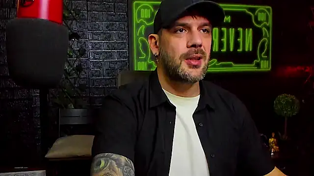 LexXHardy online show from January 2026 12:43:01 PM